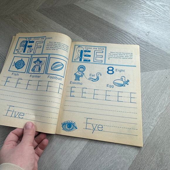 Vintage Playmore Practice Workbook of Writing Preschool  1974 - Picture 10 of 12